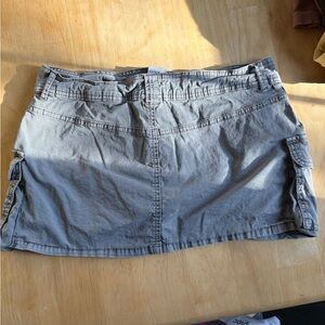 Garage Gray Cargo Mini Skirt – Size M | Utility Style